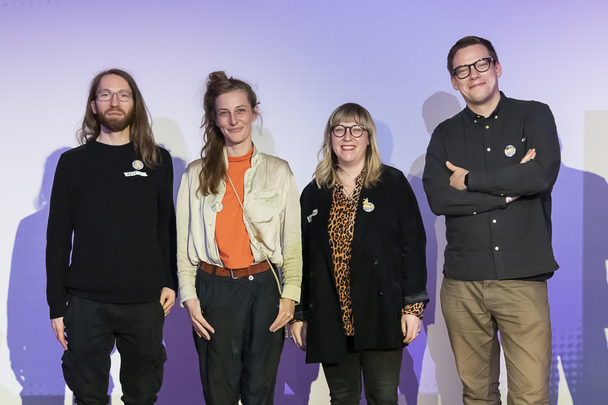 Die 4 Jury Mitglieder auf der Bühne. Von links nach rechts Oliver Hanraths, Charlotte Triebus, Katharina Drasdo, Lukas Höh